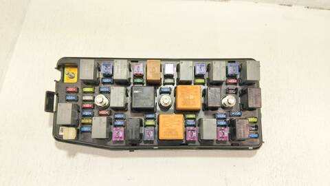 Foto 3ª: Caja Reles Fusibles Chevrolet Captiva 2.0 DIESEL CAT 150CV [Z20S1] (2006)