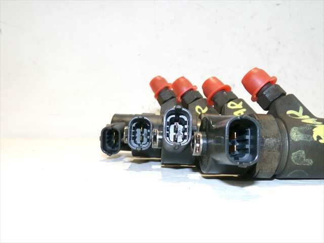 Foto 4ª: Inyectores Opel Corsa 1.3 CDTI MODELO C,2000-2006 [Z13DT] (2005)