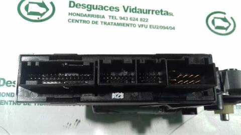 Foto 3ª: Elevalunas Eléctrico Delantero Izquierdo Audi A8 4.2 QUATTRO 335CV 246KW [BFM] (2003)