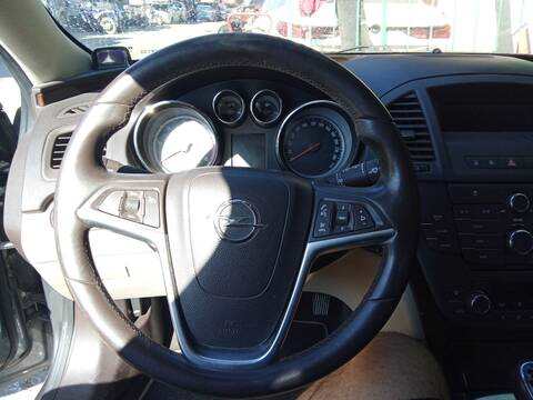 Volante Opel Insignia 2.0 CDTI 68) 131CV 96KW
