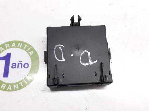 Foto 3ª: Centralita Puerta Delantera Izquierda Mercedes Clase C 210 2.1 CDI 170CV [651911] (2007)