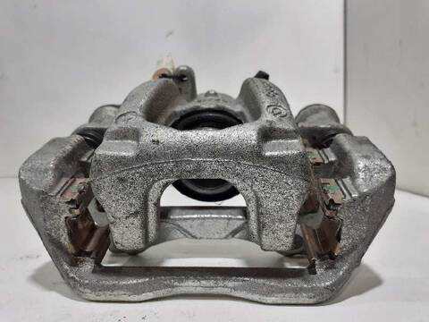 Foto 2ª: Pinza Freno Trasera Derecho Mercedes Clase V 200 136CV 100KW (2014)