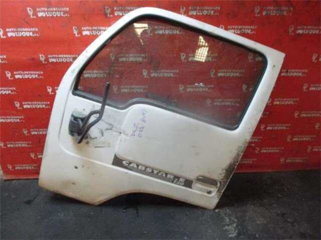 Foto 3ª: Puerta Delantera Izquierda Nissan Cabstar 110.35 [BD-30Ti]