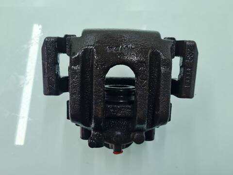 Foto 3ª: Pedal Embrague Bmw Serie 5 518 535D BERLINA 272CV 200KW [M57306D4] (2005)