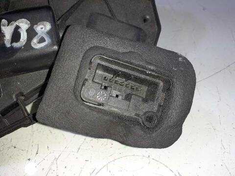 Foto 3ª: Cerradura Puerta Delantera Izquierda Volkswagen Golf 1.6 TDI DPF 105CV 77KW [CAY] (2010)
