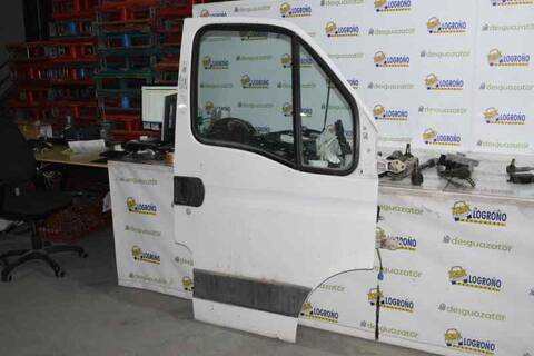 Foto 2ª: Puerta Delantera Derecha Iveco Daily 3.0 D 204CV 146CV [F1CGL411C] (2011)
