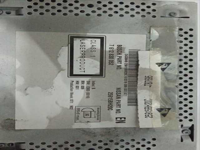Foto 4ª: Sistema Audio Radio CD Nissan Qashqai 2.0 DCI A LAS 4 RUEDAS 150CV 110KW [M1D,M9R] (2011)