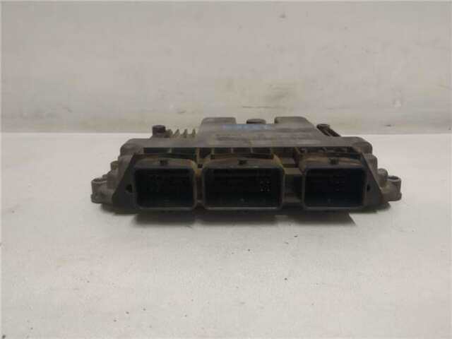 Foto 2ª: Centralita Motor ECU Renault Megane 1.9 CONFORT AUTHENTIQUE [1.9 LTR. - 88 KW DCI DIESEL] II BERLINA 5P (10.2002-_) [F9Q800]