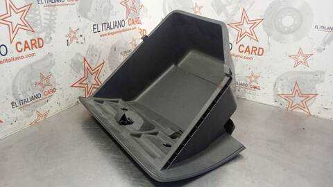 Foto 3ª: Guantera Dacia Lodgy LAUREATE 116CV 85KW [H5FC4] (2015)