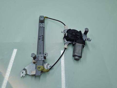 Foto 1ª: Elevalunas Manual Trasero Derecho Nissan Qashqai ACENTA 4X4 131CV 96KW [R9M] (2009)