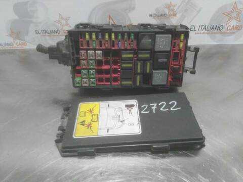 Foto 2ª: Caja Reles Fusibles Ford Transit FT 330 2.4 EXPRESS-LINE 115CV 85KW CAJA CERRADA [FXFA] (2004)