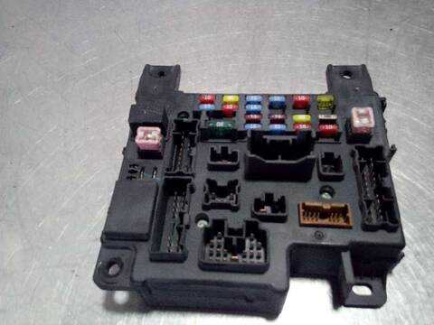 Caja Reles Fusibles Toyota Prius EXCLUSIVE 156CV 115KW