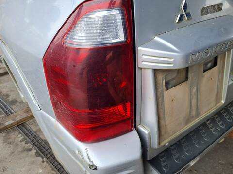 Piloto Trasero Izquierdo Mitsubishi Montero 3.2 DI-D GLS 3-PTAS.) 160CV 118KW
