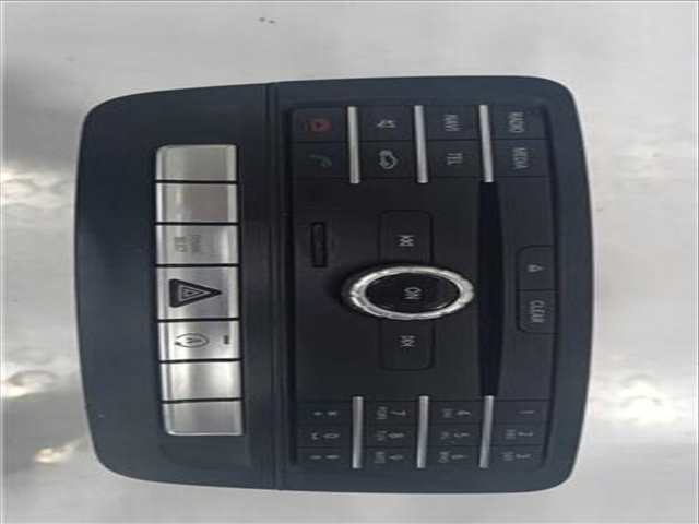 Foto 1ª: Sistema Audio Radio CD Mercedes Clase G 230 GLA 200 CDI - D CDI CAT 136CV 100KW [651930] (2019)