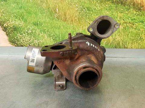 Foto 3ª: Turbocompresor Peugeot 308 1.6 16V E-HDI FAP 115CV 85KW [9H05] (2013)