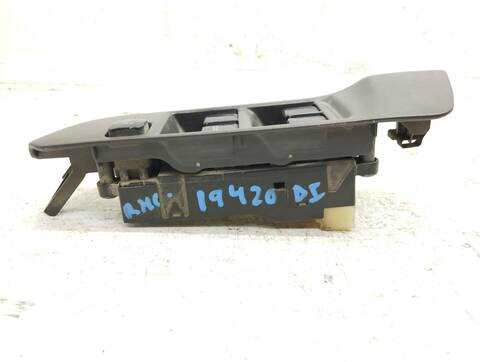 Foto 2ª: Botonera Elevalunas Nissan Primera GX BERLINA A E) 75CV 55KW FAMILIAR [CD20] (2001)