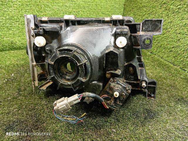 Foto 2ª: Faro Izquierdo Nissan Patrol 2.8 TD Y61 TD6 [RD28ETI] (1999)