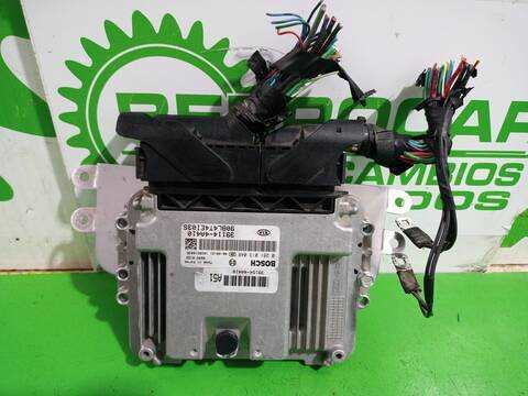 Foto 2ª: Centralita Motor ECU Kia Sorento 2.5 CRDI 170CV 125KW [D4CB] (2007)