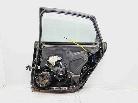 Foto 4ª: Puerta Trasera Derecha Audi A6 2.7 TDI BERLINA 180CV 132KW [BPP] (2005)