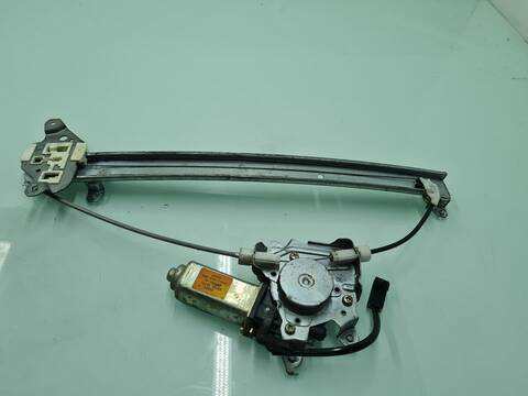 Foto 3ª: Elevalunas Manual Trasero Izquierdo Nissan Navara 2.5 TD 16V CAT 133CV 98KW PICK-UP D22) [YD25DDTI] (2003)