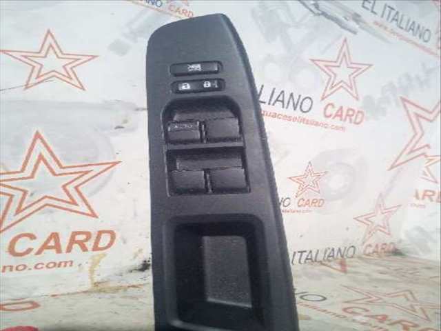 Botonera Elevalunas Toyota Yaris HYBRID ACTIVE 101CV