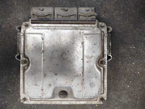 Foto 3ª: Centralita Motor ECU Renault Laguna VERSION INDEFINIDA (2005)