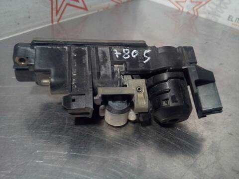 Foto 3ª: Maneta Exterior Portón Mercedes Clase E 180 E 320 4-MATIC 211.082) BERLINA 224CV 165KW [M112954] (2004)