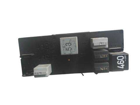 Foto 2ª: Caja Reles Fusibles Volkswagen Golf 1.9 TDI 105CV (2003)