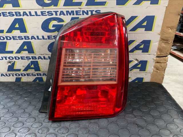 Foto 1ª: Piloto Trasero Derecho Fiat Idea 1.9 JTD (2005)