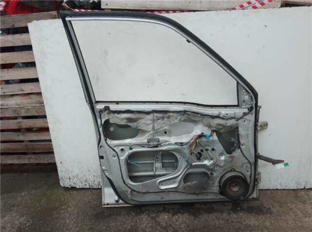 Foto 2ª: Puerta Delantera Izquierda Suzuki Grand Vitara 2.0 TURBODIESEL (109 CV)