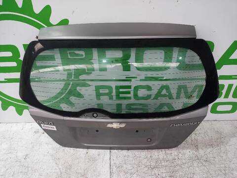 Portón Chevrolet Aveo LS 101CV