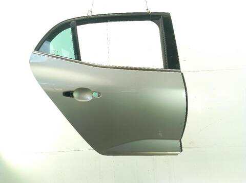 Foto 2ª: Puerta Trasera Derecha Renault Megane 1.2 TCE 130 B9MR) (2015)