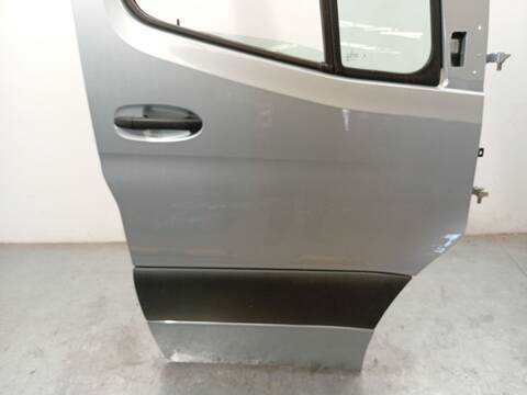 Foto 2ª: Puerta Delantera Derecha Mercedes Sprinter 419 CDI RWD 907.643 907.645 907.647) 190CV 140KW FURGONETA [654920] (2024)