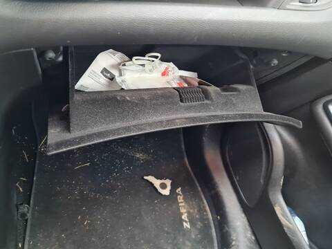Foto 2ª: Guantera Opel Zafira EXPRESSION START/STOP 120CV 88KW [B16DTH] (2016)
