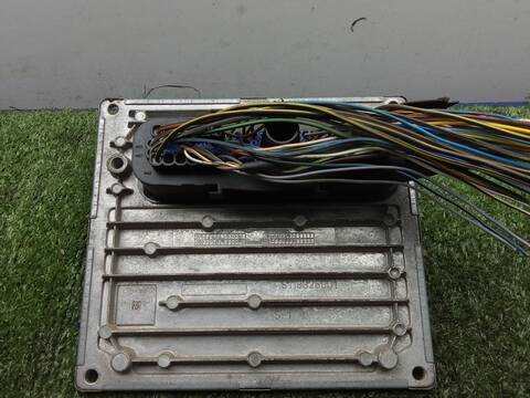 Foto 2ª: Centralita Motor ECU Ford Focus 1.6 100CV 74KW [SHDA] (2008)