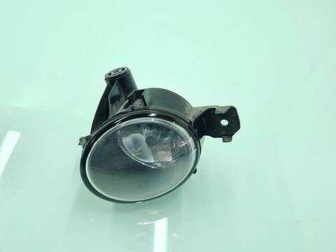 Foto 2ª: Faro Antiniebla Delantero Izquierdo Bmw Serie 1 114 118D BERLINA 143CV 105KW [N47D20C] (2008)