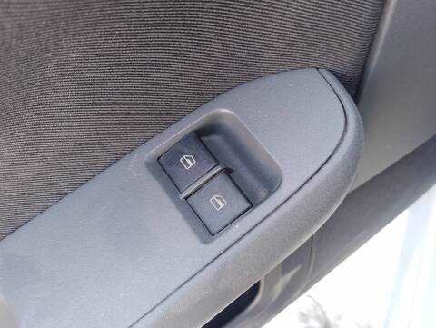 Botonera Elevalunas Seat Ibiza FRESH 86CV 63KW