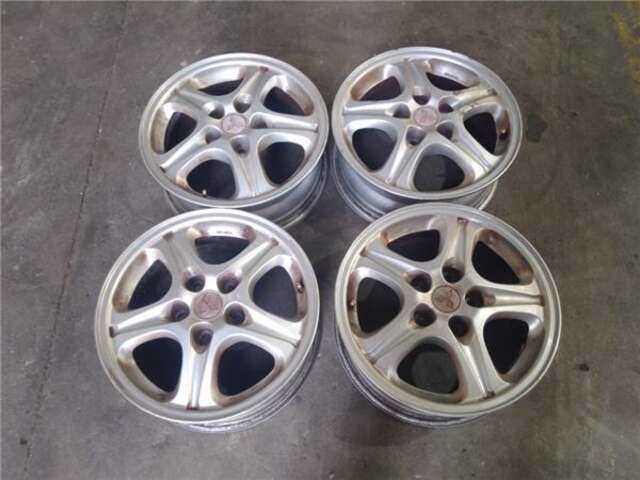 Juego LLantas Mitsubishi Montero 2.0 GDI (H67W. H77W)