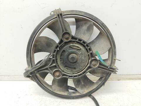 Foto 2ª: Electroventilador Aire Acondicionado Volkswagen Passat ADVANCE BERLINA 130CV 96KW [AVF] (2004)