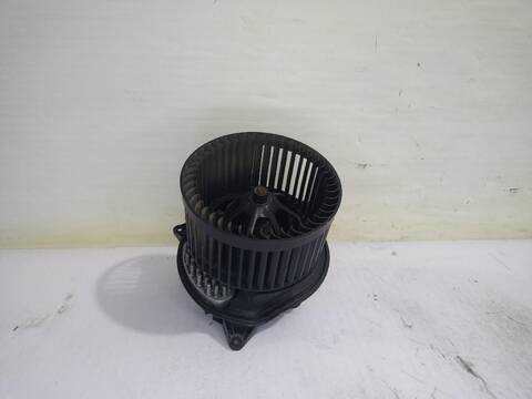 Calefacción Ford Mondeo GHIA 06.2003 ) D) 131CV