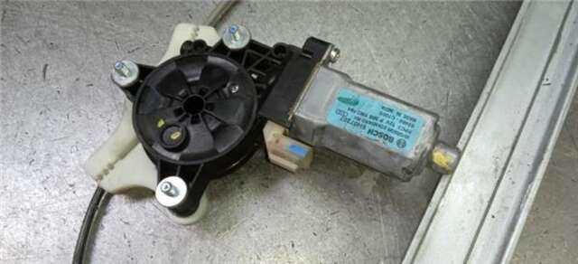 Foto 3ª: Elevalunas Eléctrico Delantero Derecho Hyundai i20 1.2 [G4LA]