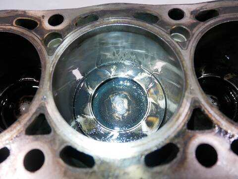 Foto 2ª: Bloque Motor Land Rover Freelander 150 - 160 CV [224DT DW12BTED4] (2008)