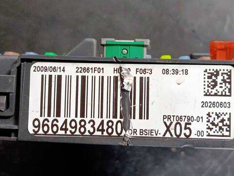 Foto 3ª: Caja Reles Fusibles Peugeot 207 CONFORT 1.6 HDI FAP 90CV (2007)