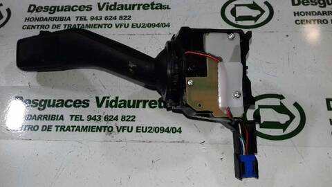 Foto 2ª: Mando Multifuncion Volkswagen Tiguan COUNTRY 140CV 103KW [CBAB] (2008)