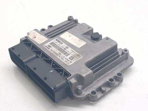 Centralita Motor ECU Hyundai i30 BLACK LINE 110CV 81KW