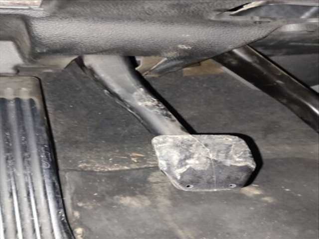Foto 2ª: Pedal Embrague Bmw Serie 1 114 N47D20C BERLINA (2004)