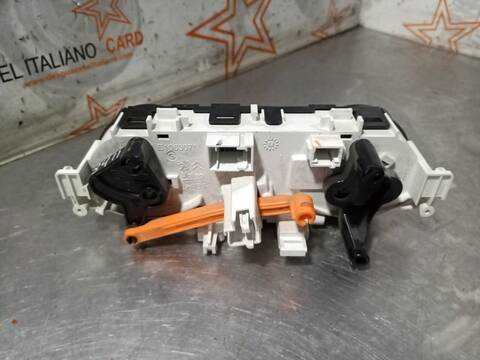 Foto 2ª: Mando Climatizador Peugeot 208 ACCESS 68CV 50KW [8HR01] (2013)