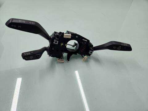 Mando Multifuncion Audi Q2 35 TFSI DESIGN 150CV 110KW