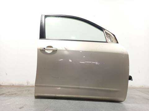 Puerta Delantera Derecha Toyota Rav4 2.2 D 4WD ALA30) 133CV 98KW