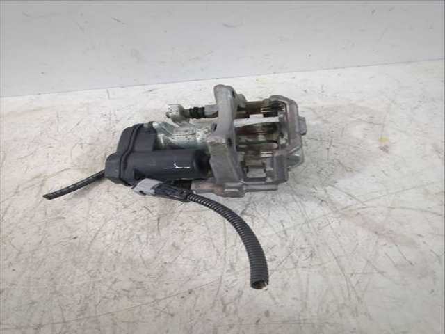 Foto 2ª: Pedal Embrague Toyota Corolla 1.8 VVTI HYBRID ZWE219) HATCHBACK 140CV 103KW [2ZR-FXE] (2020)